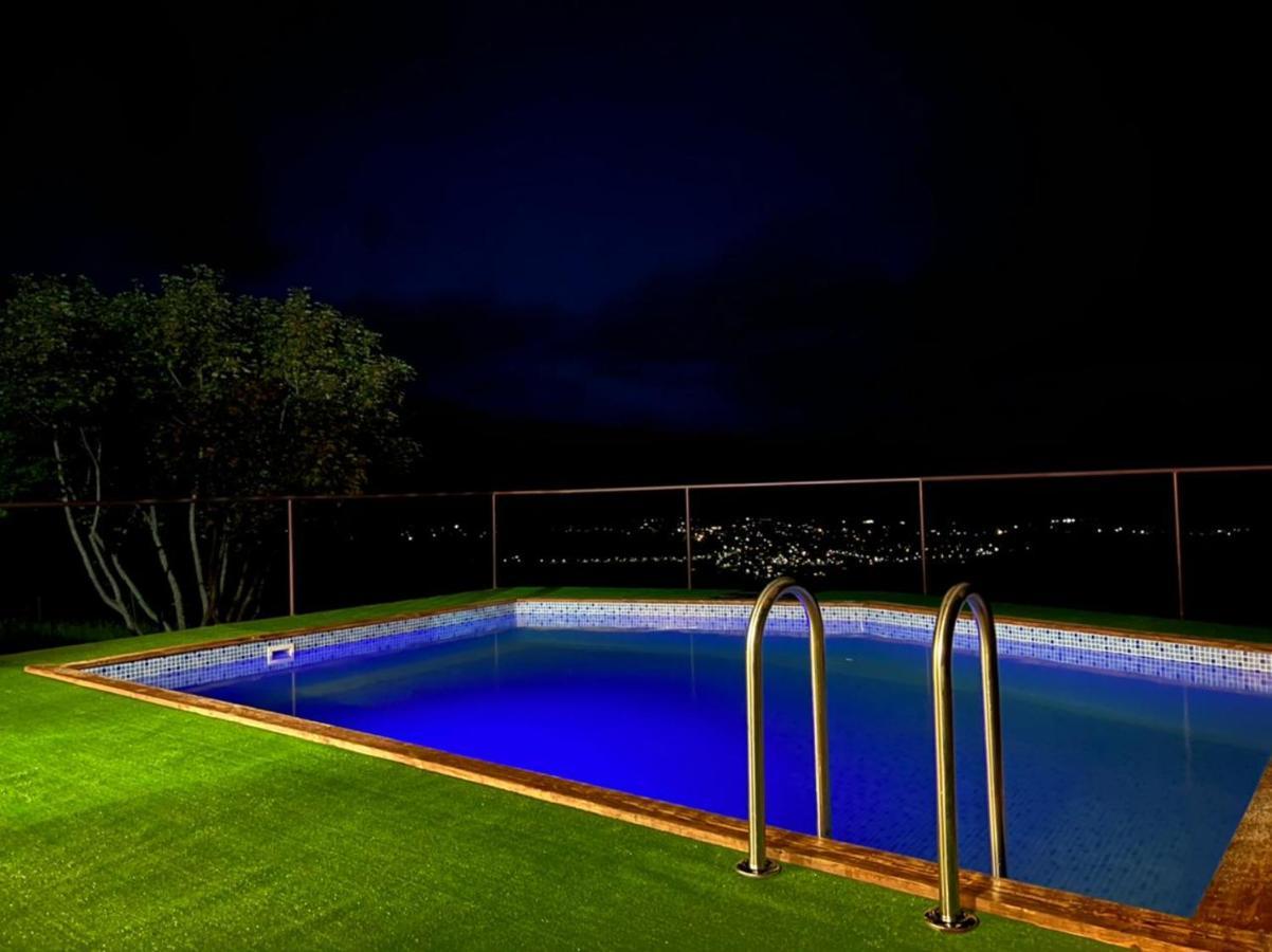 Glamping Wolf Mount Villa Margahovit ภายนอก รูปภาพ