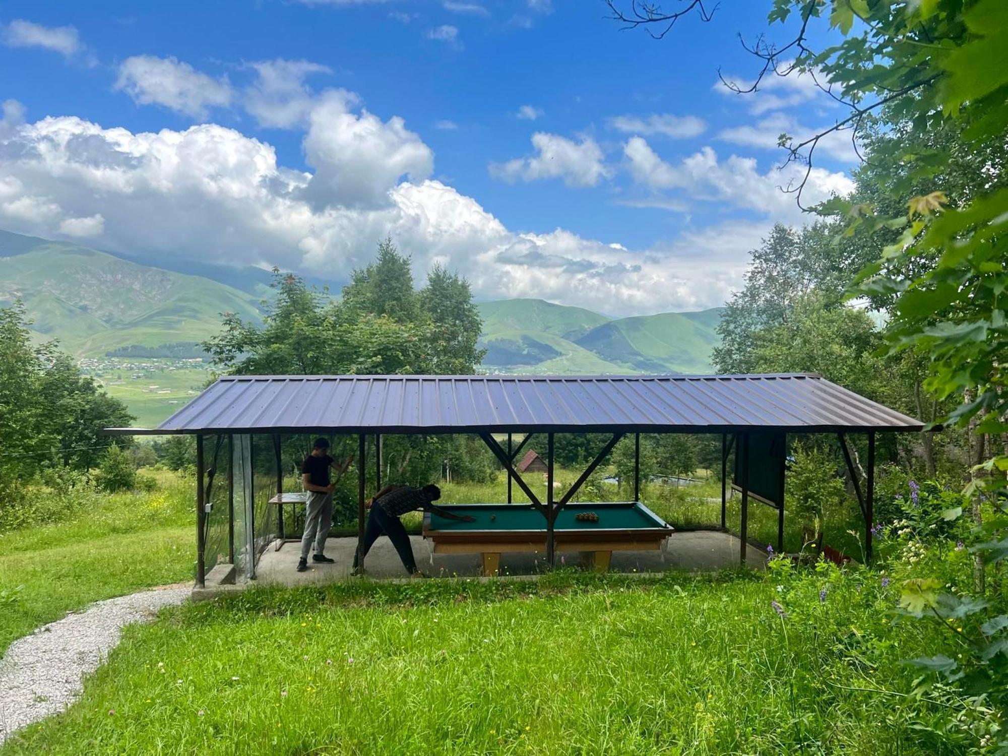 Glamping Wolf Mount Villa Margahovit ภายนอก รูปภาพ