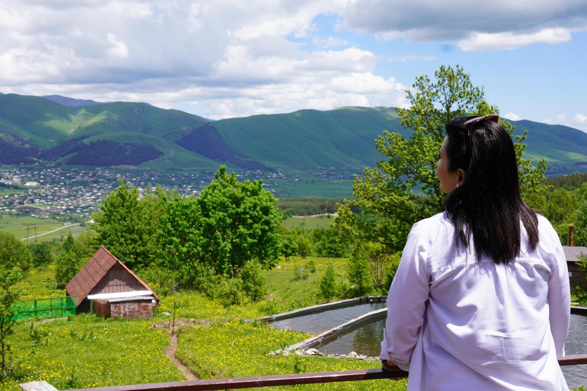 Glamping Wolf Mount Villa Margahovit ภายนอก รูปภาพ