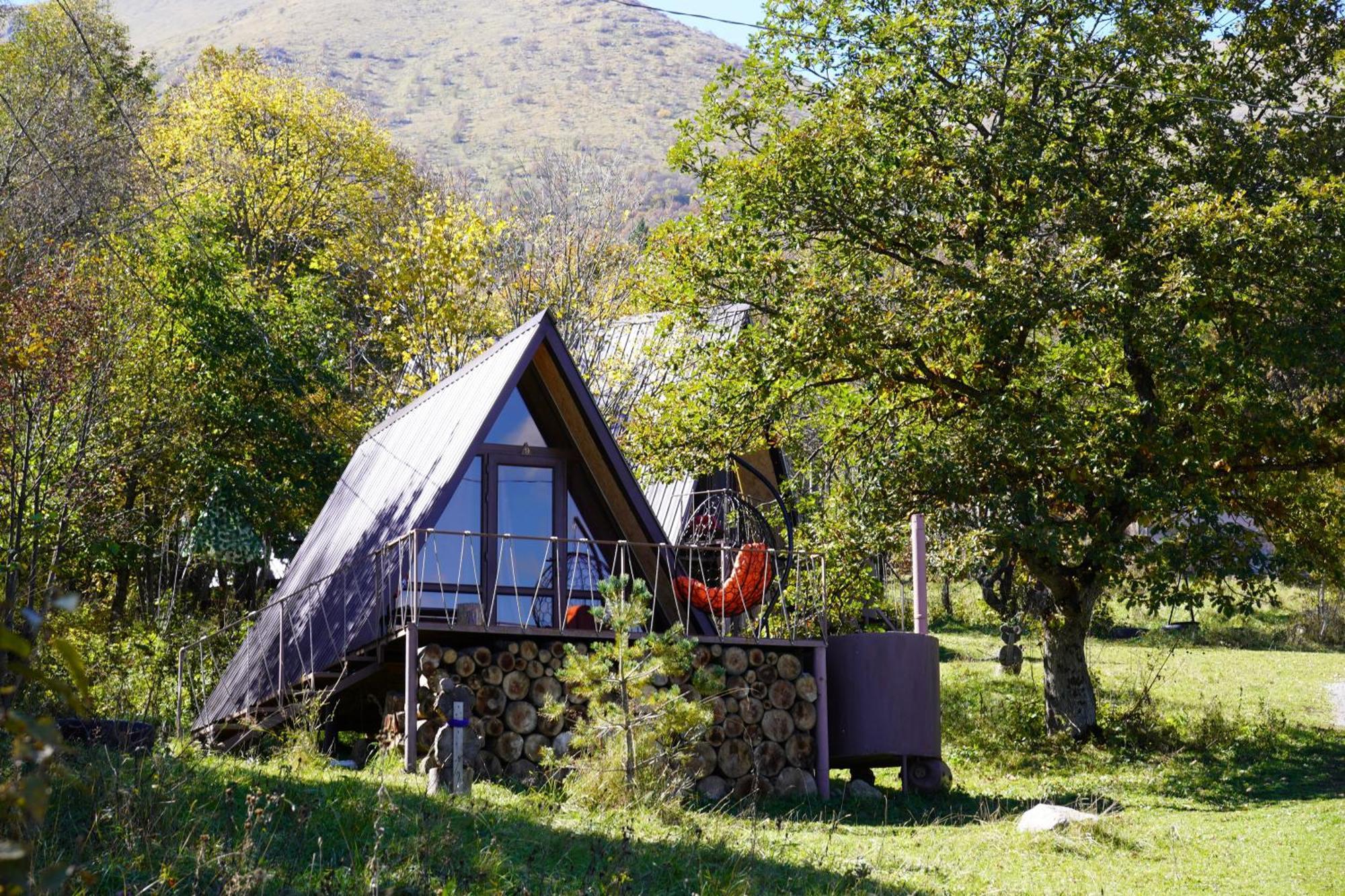 Glamping Wolf Mount Villa Margahovit ภายนอก รูปภาพ