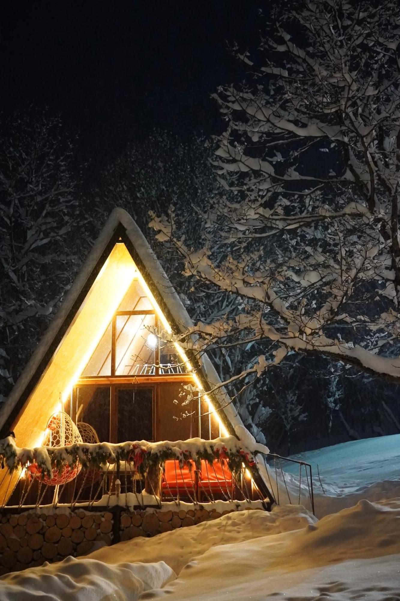 Glamping Wolf Mount Villa Margahovit ภายนอก รูปภาพ